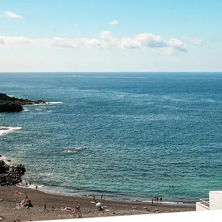 Lovely View To The Sea Apartament *